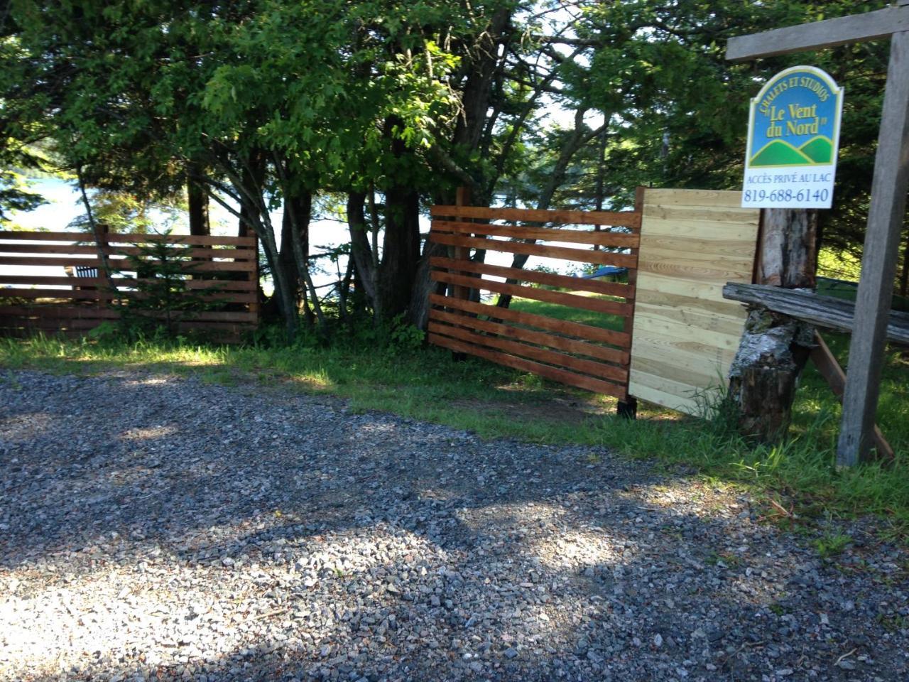 Chalets Et Studios Le Vent Du Nord Lac-Superieur Exterior foto